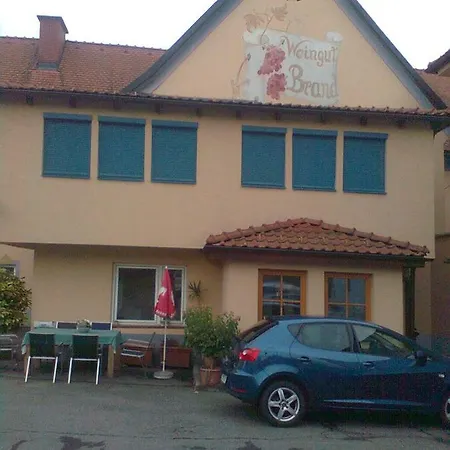 アパート Weingartenhaus *